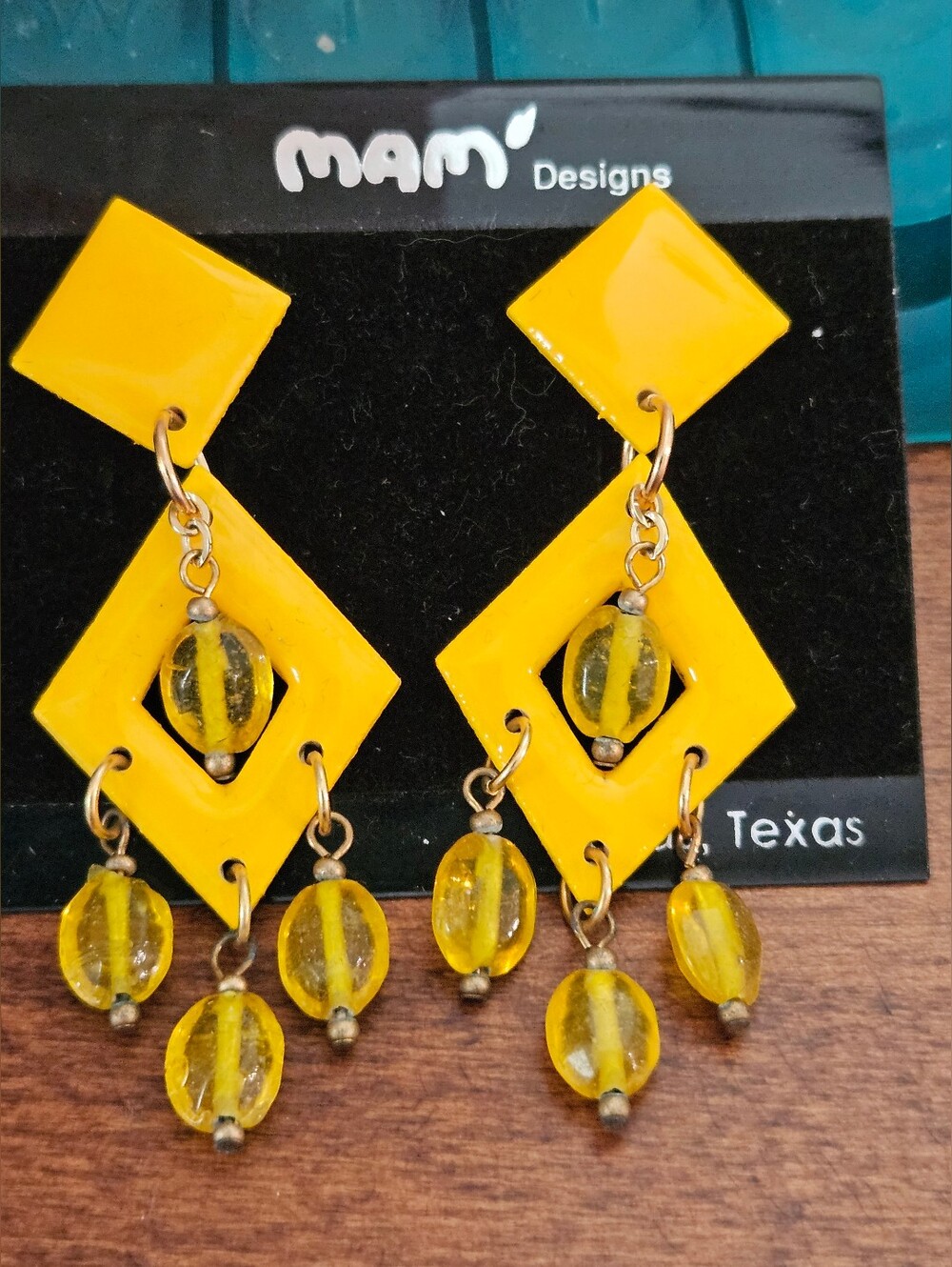 MAM' Butter Yellow Chandelier Dangle Earrings Bold Art Deco Lightweight